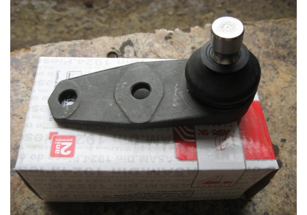 Шарова опора Renault 19, 5, Super 5, Rapid ,9 ,11, 21, Megane, Clio, Clio 2, Kangoo, 7701472038, 7700434177 *